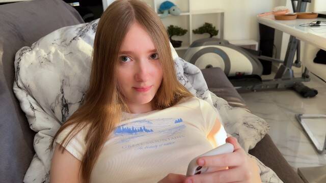 Предложил рыжей телке секс для хорошего настроения